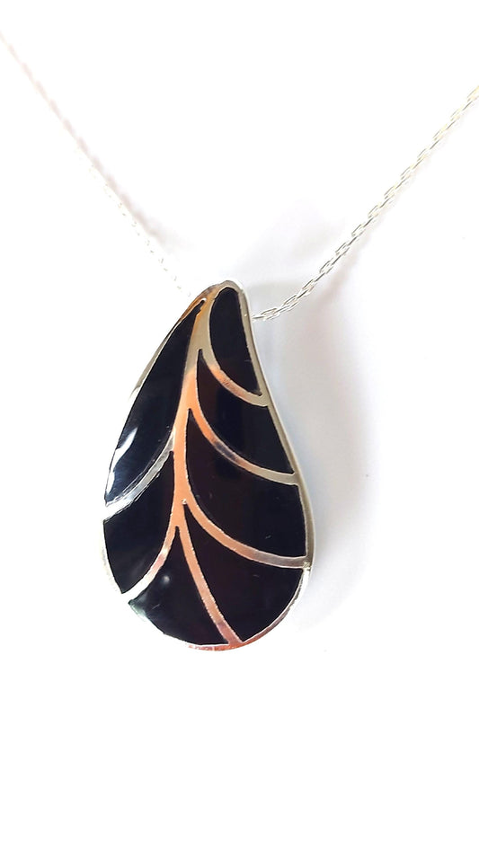 Silver Handmade Inlay Pendant Semi Precious Black Onyx- Black Leaf