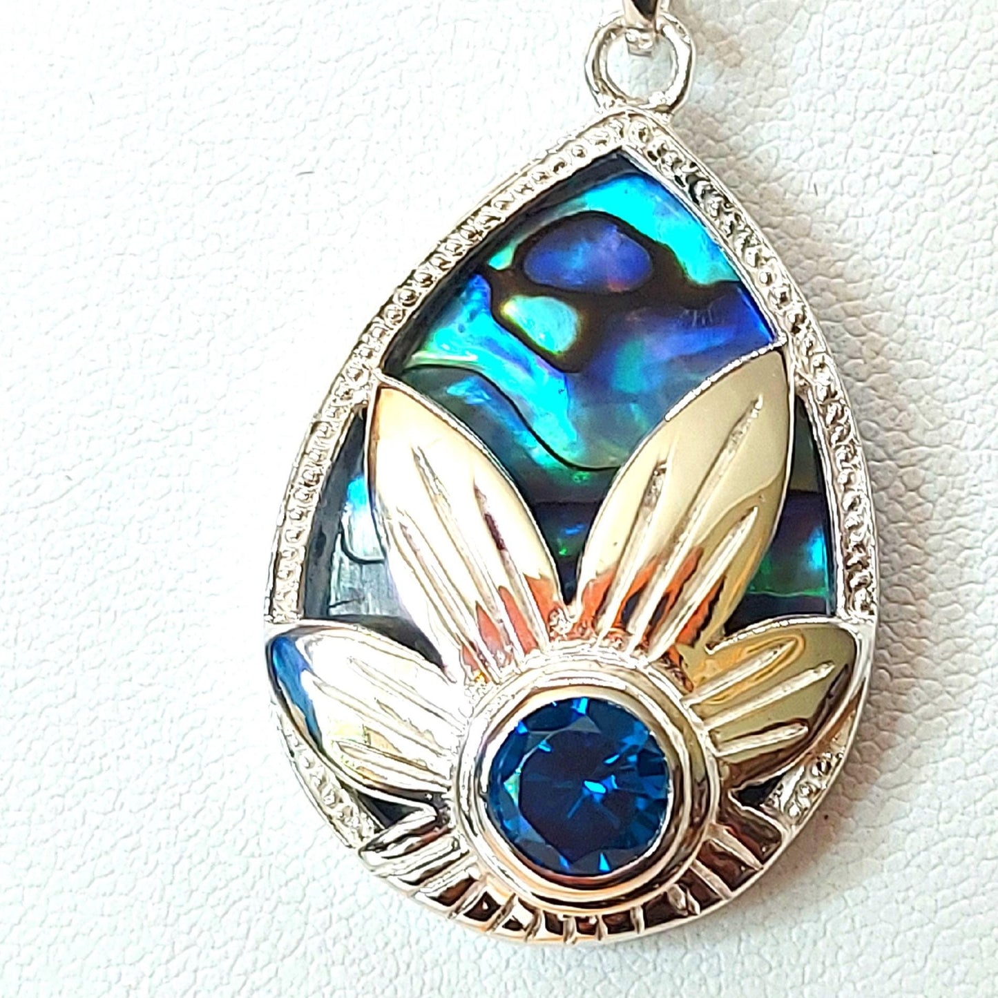 Silver Handmade Inlay Pendant Semi Precious Abalone Shell- Flower