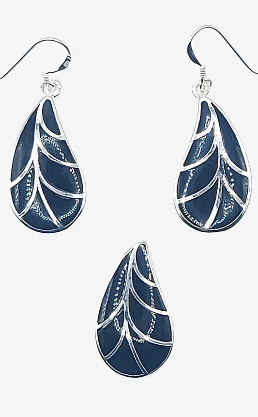 Silver Handmade Inlay Pendant/Earring Set Semi Precious Black Onyx- Black Leaf