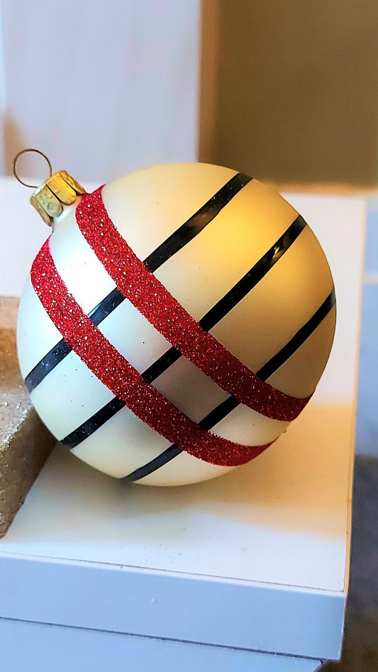 Czech Republic, Glass Blown, Hand Painted Christmas Tree Ornament decoration - Large Ball Bauble