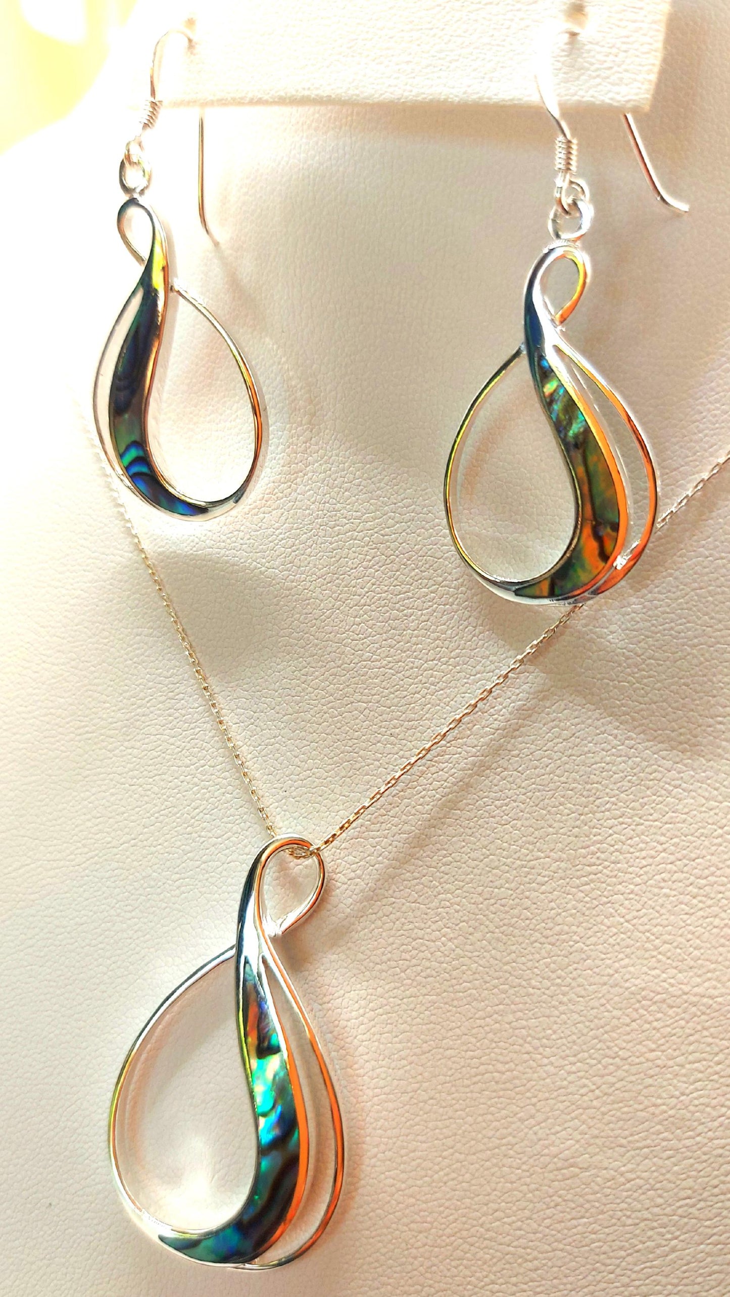 Silver Handmade Inlay Pendant/Earring Set Semi Precious Abalone Shell- Loop