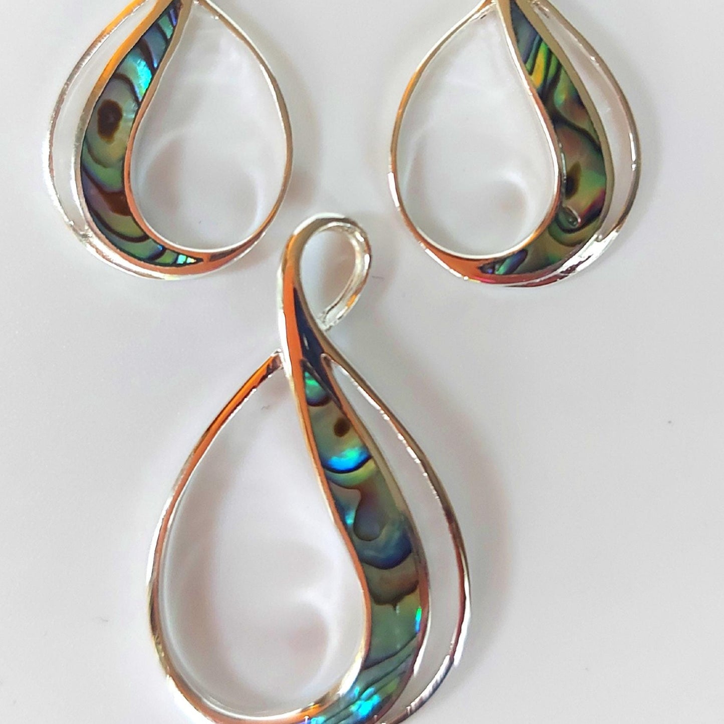 Silver Handmade Inlay Pendant/Earring Set Semi Precious Abalone Shell- Loop
