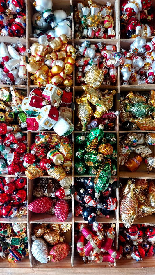 Vintage Czech Glass Christmas Ornaments: Hand-Painted Tree Decor